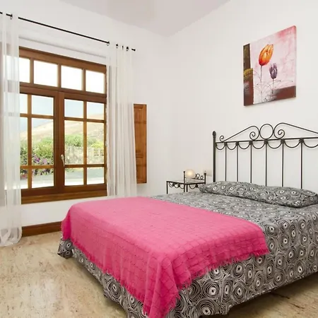 Ruhiges Remedios Mit Panoramablick By Interhome *