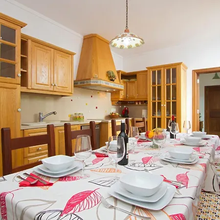 Ruhiges Remedios Mit Panoramablick By Interhome Holiday home Los Valles