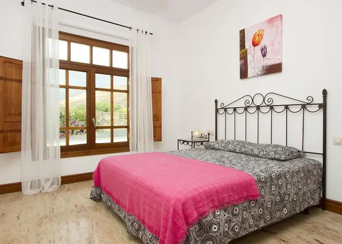 Ruhiges Remedios Mit Panoramablick By Interhome *